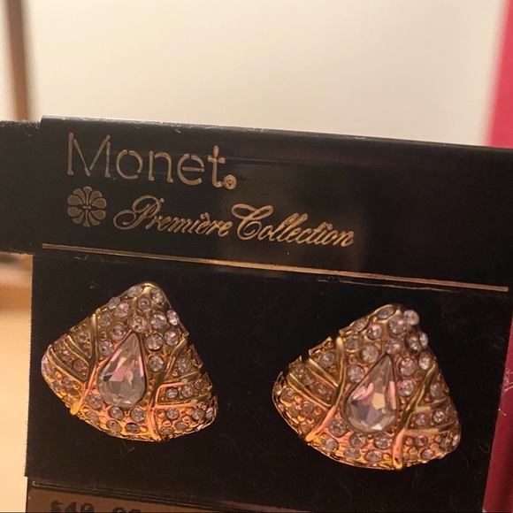 RARE & VINTAGE Monet Premier 14K Gold Post Earrings. NEVER WORN. NWT - Picture 4 of 9